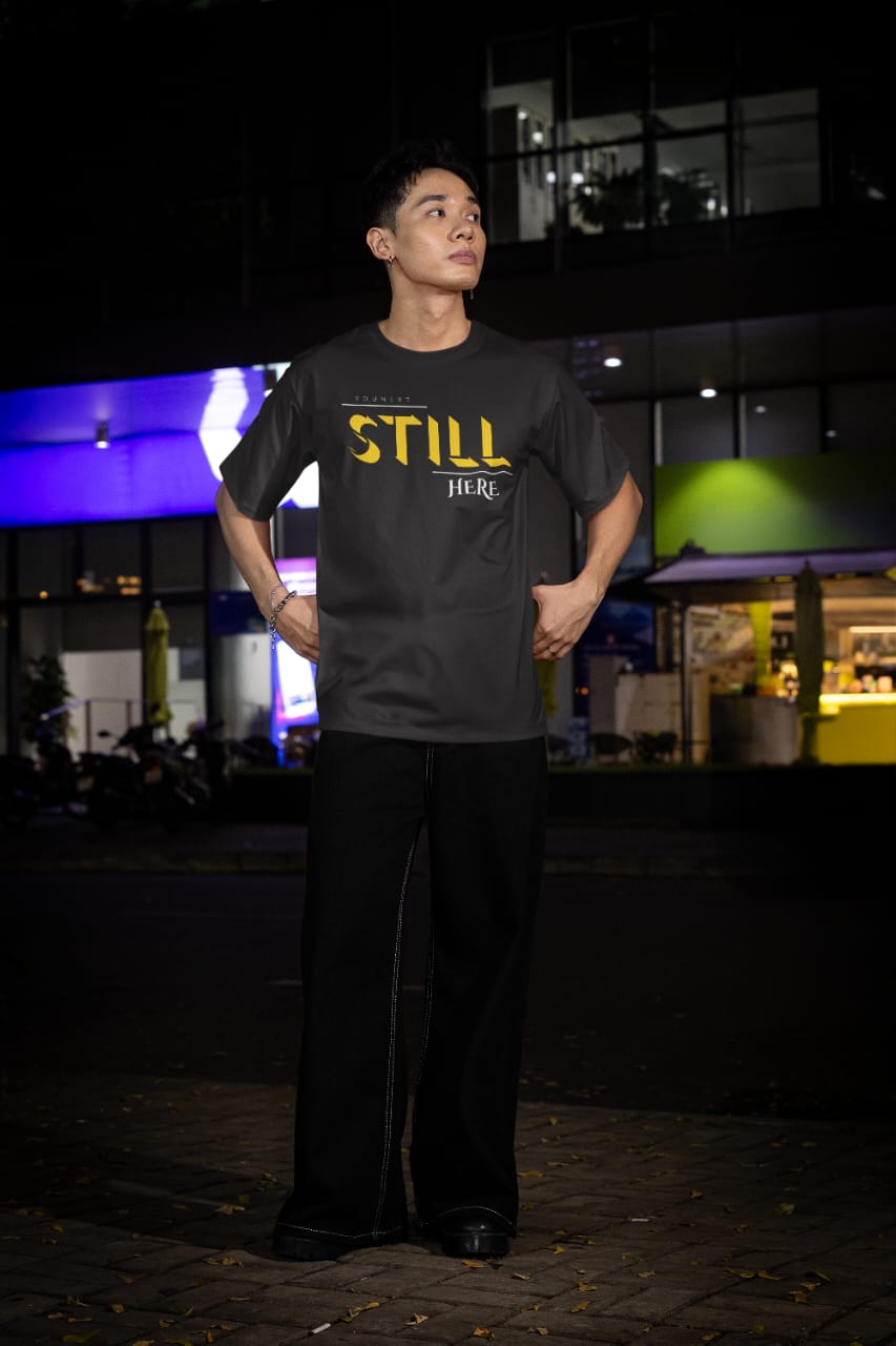 Still Here Oversized T-Shirt | YouNext Streetwear
