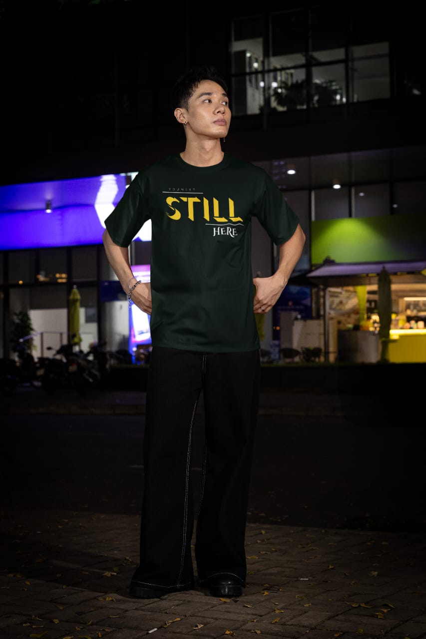 Still Here Oversized T-Shirt | YouNext Streetwear